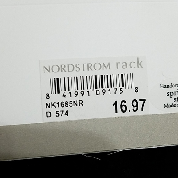 Spring Street Necklace - Picture 4 of 4